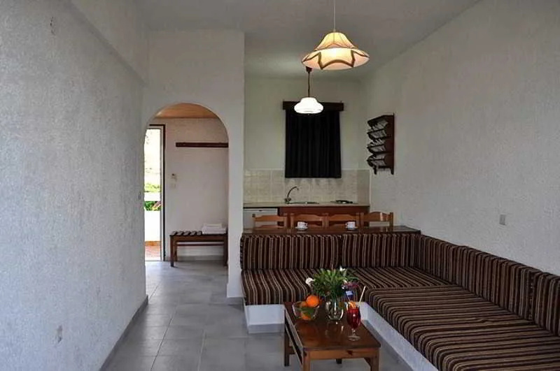 Karavos Hotel Apartments