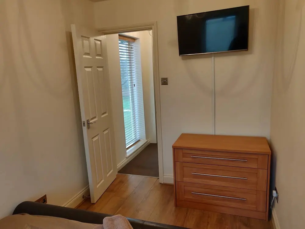 Waterfront House 3 BR Parking St Neots Town Centre
