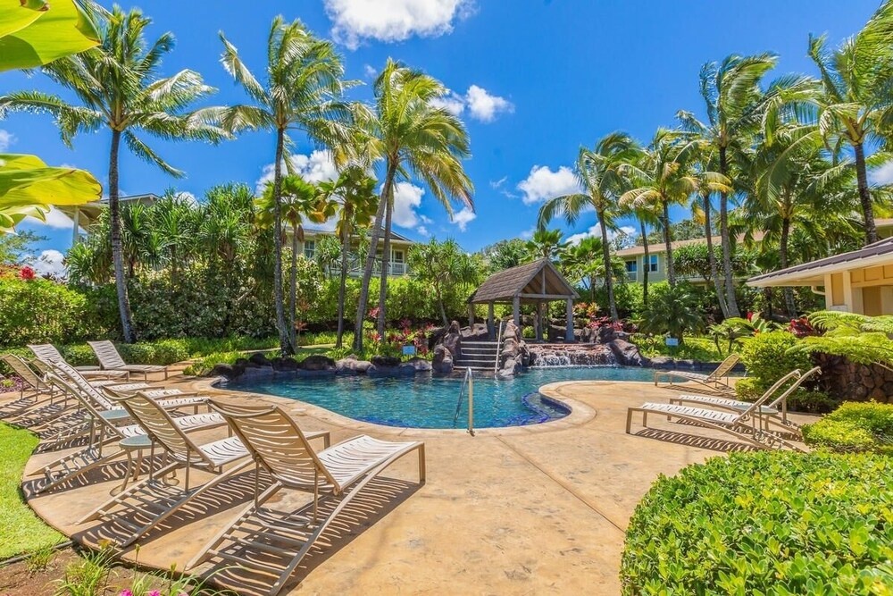 North Shore Kauai Hideaway 2 Bedroom Condo by RedAwning