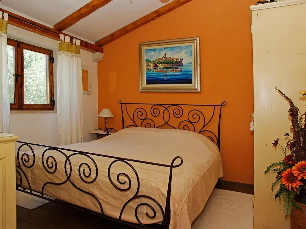 Enticing Holiday Home in Korčula Near Seabeach