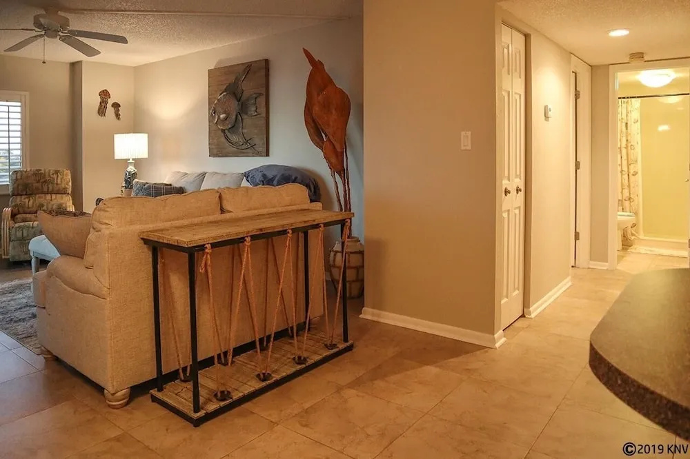 Sandarac 403b 2 Bedroom Condo