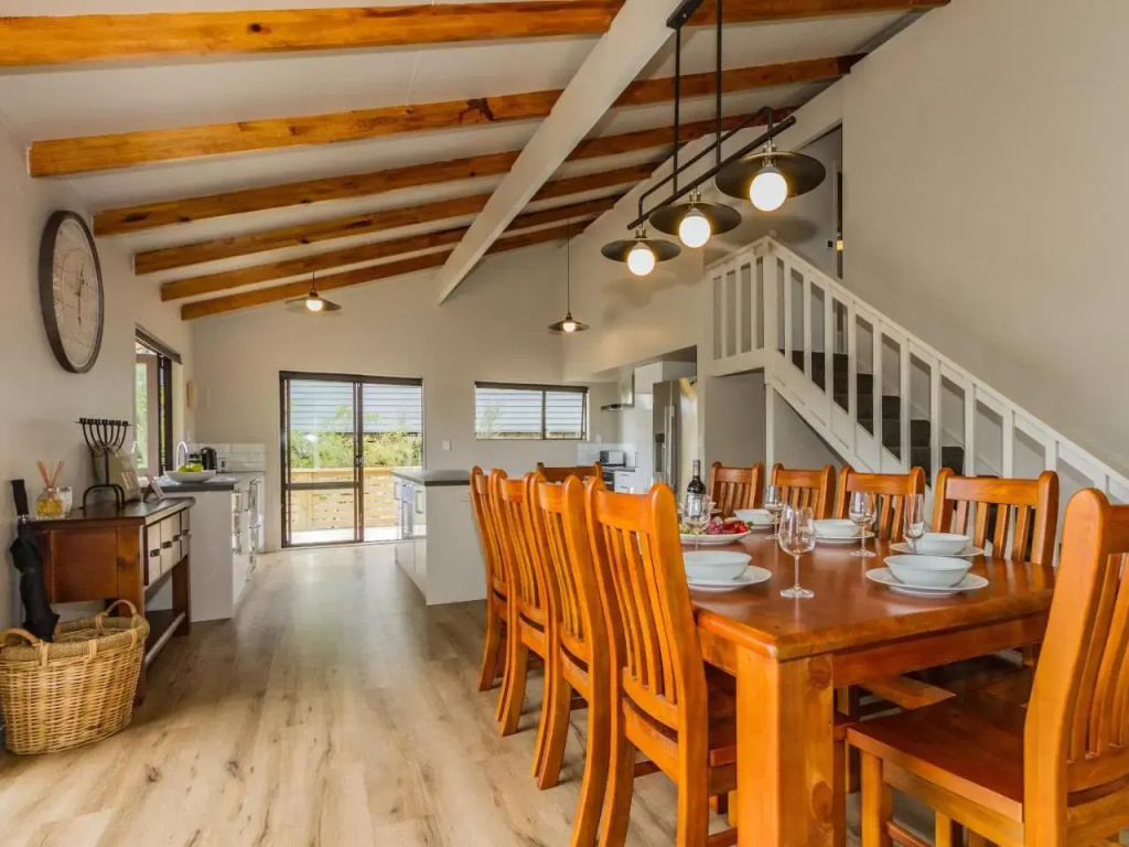 98 on Clyde Spa Retreat - Ohakune Holiday Home
