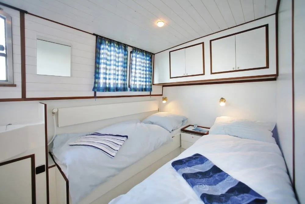 Budget Apartments at Niderviller Marina by Kuhnle-Tours