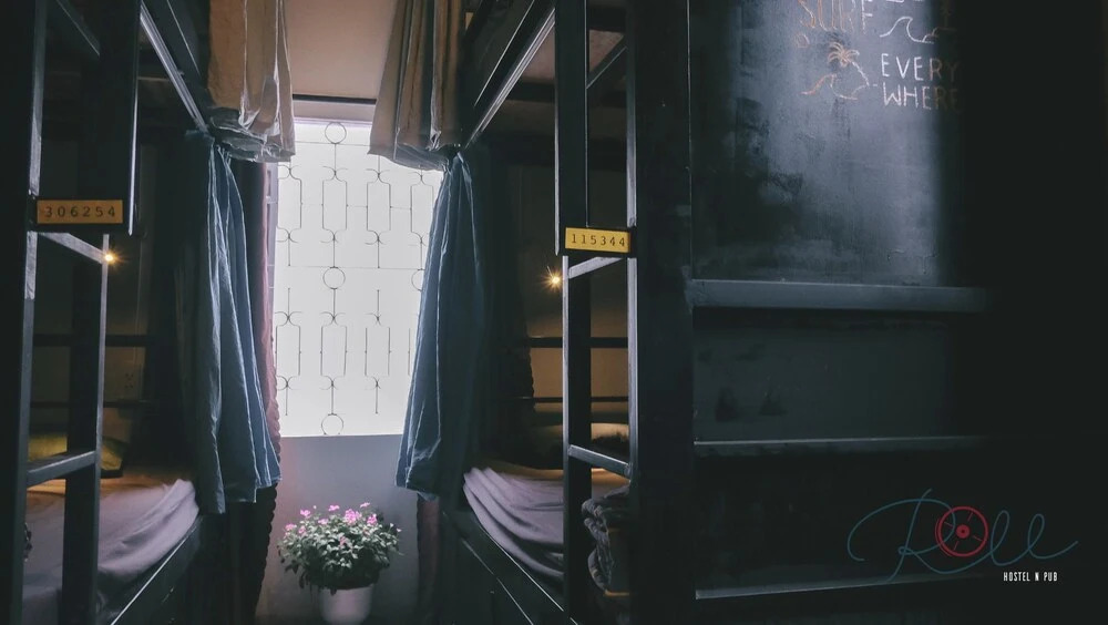 Roll Hostel n Pub