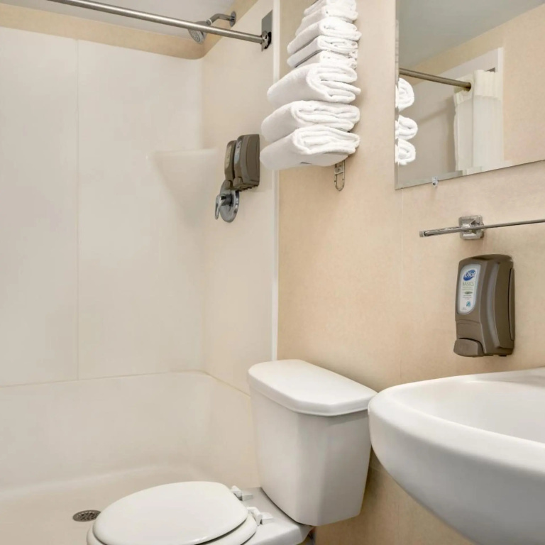 Plim Plaza Hotel