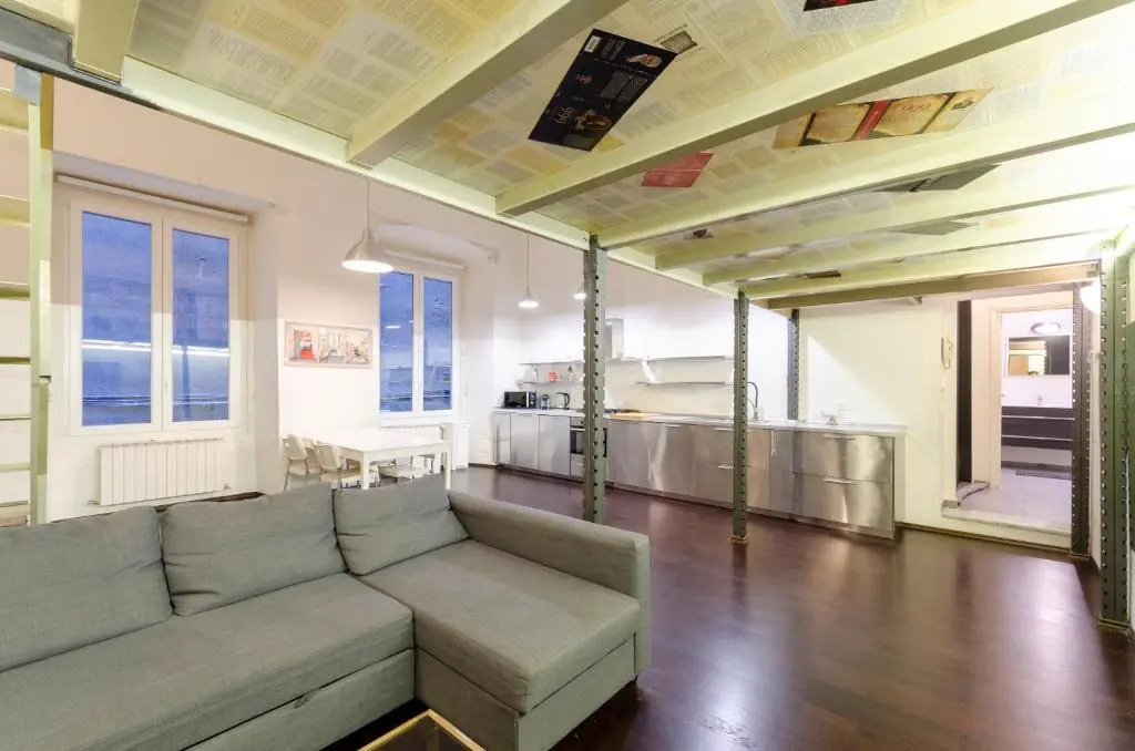 JOIVY Great Flat Near Aquarium