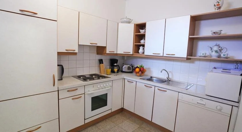 Lovely Apartment I Close to Main Station I 10 Minutes to Belvedere