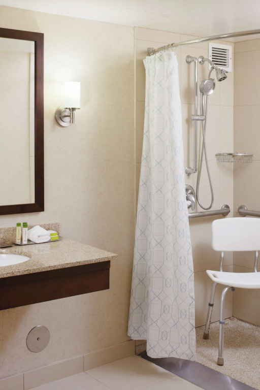 DoubleTree by Hilton Hotel and Conference Center Chicago North Shore