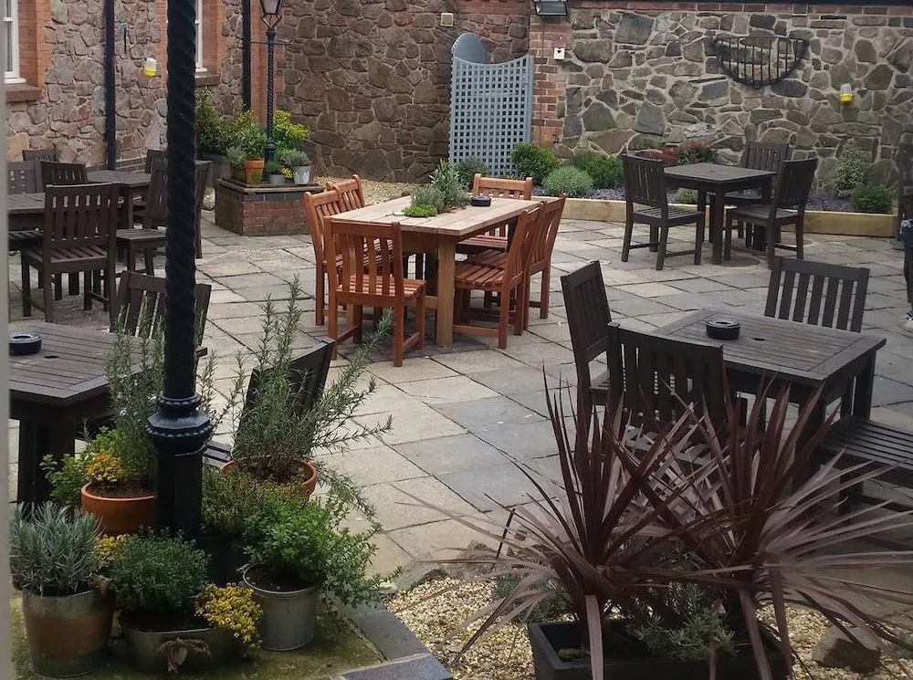 Fieldhead Hotel by Greene King Inns