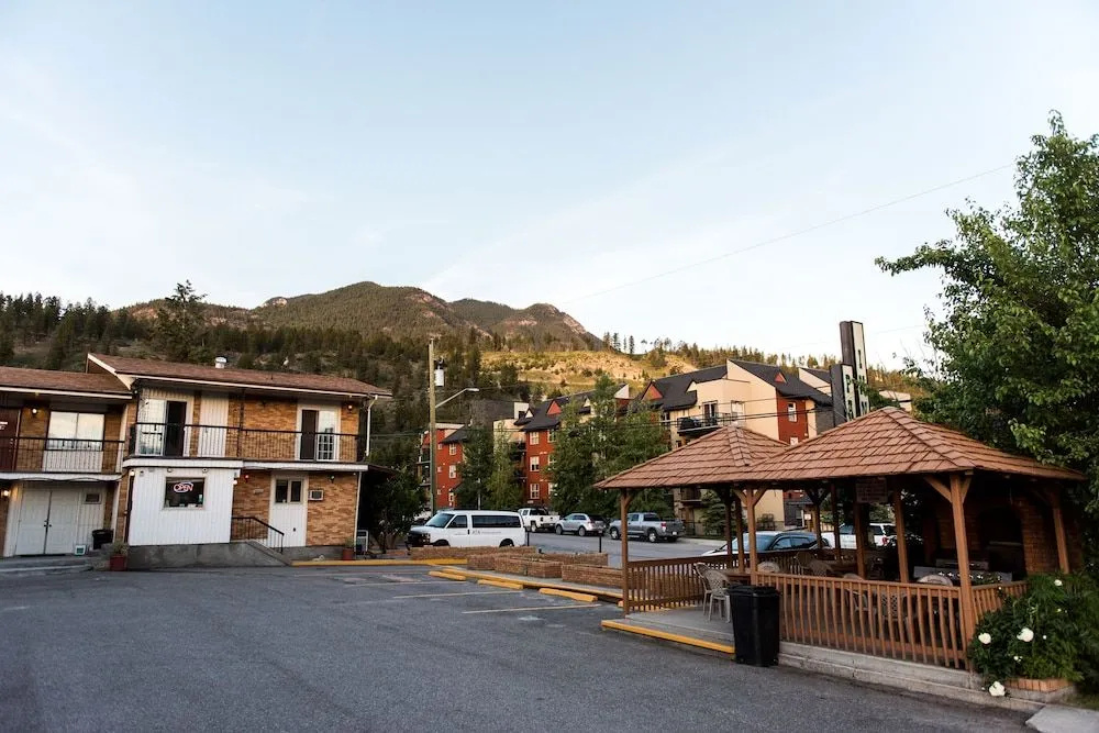 Radium Park Lodge