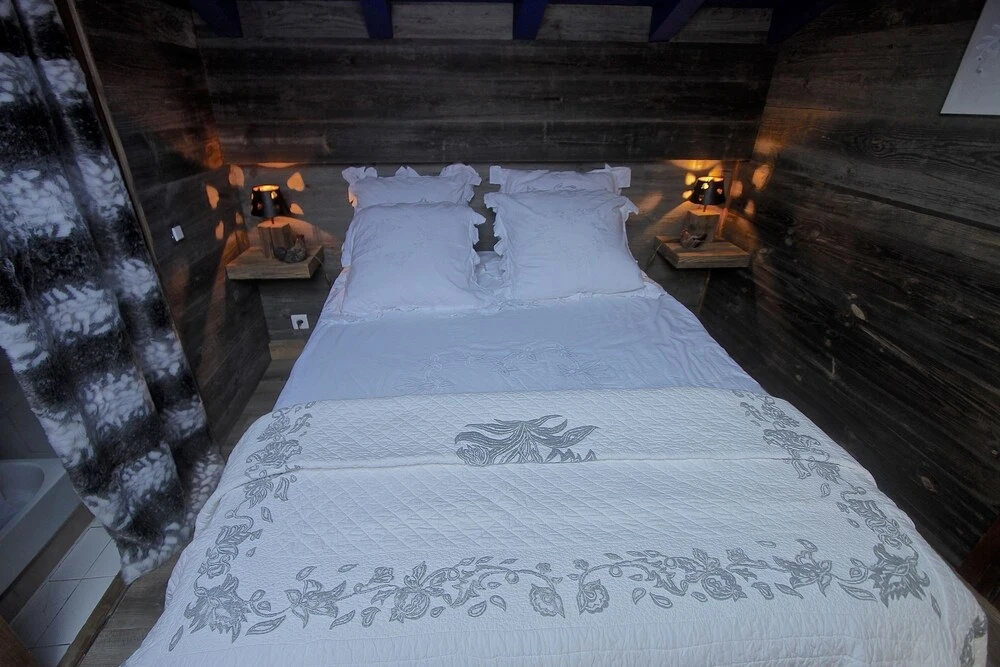 Chalet With one Room in Montriond, With Wonderful Mountain View, Furni