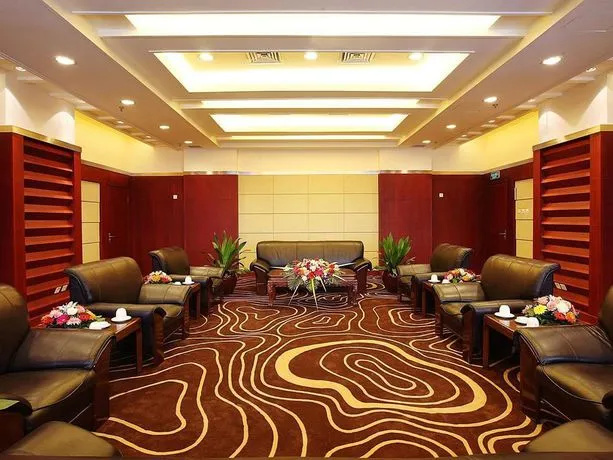 Golden Tulip Sky Gate
