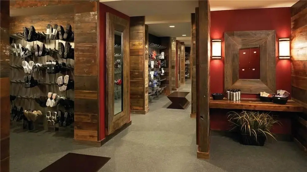 Sleeping Giant 518 4 BedroomCondo By Moving Mountains