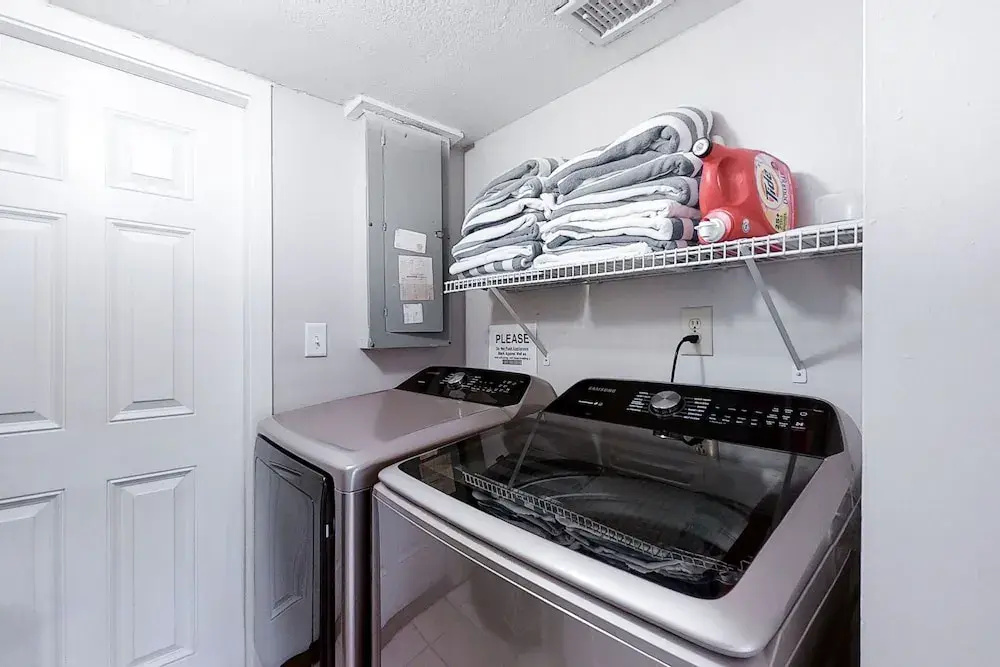 Dog-friendly Oceanfront Getaway With Shared Pool & Central AC