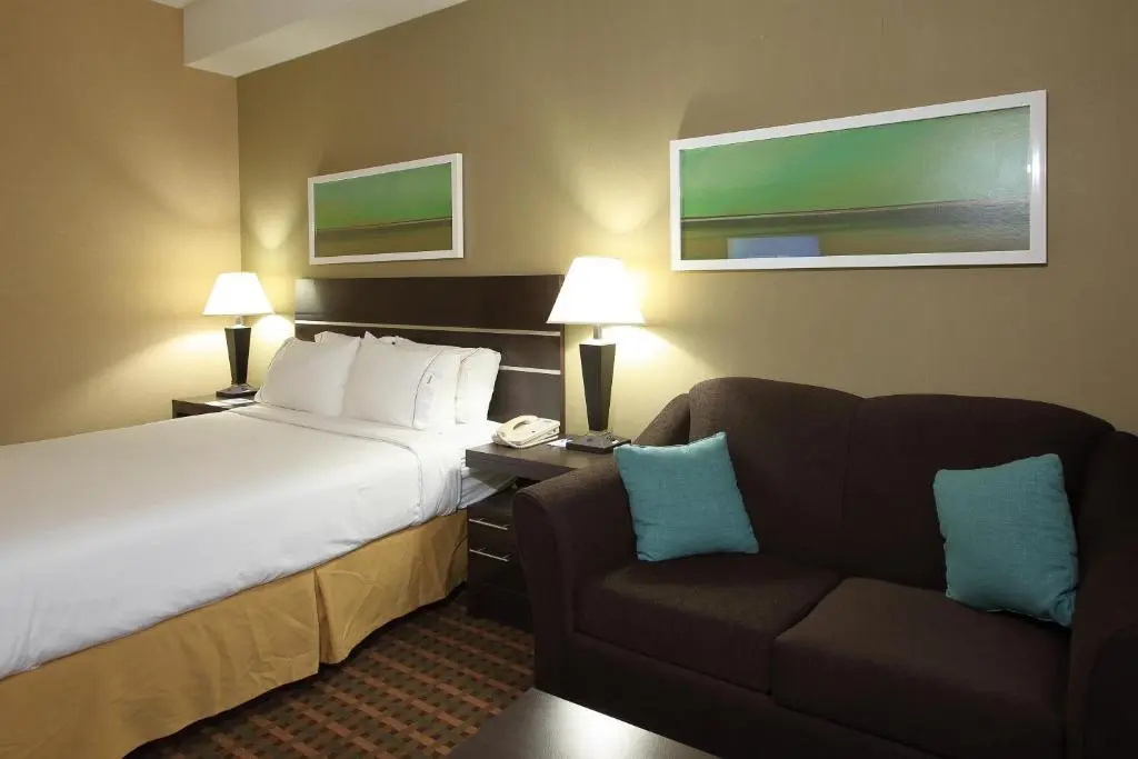 Holiday Inn Express Hotel & Suites Vernon by IHG