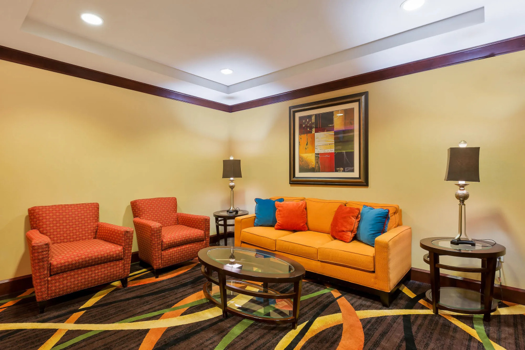 Holiday Inn Express Hotel & Suites Salina by IHG