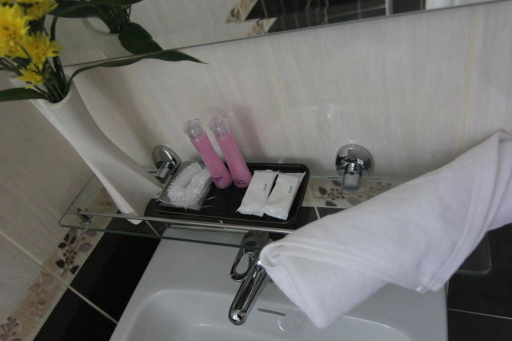 Gold Airport Suites