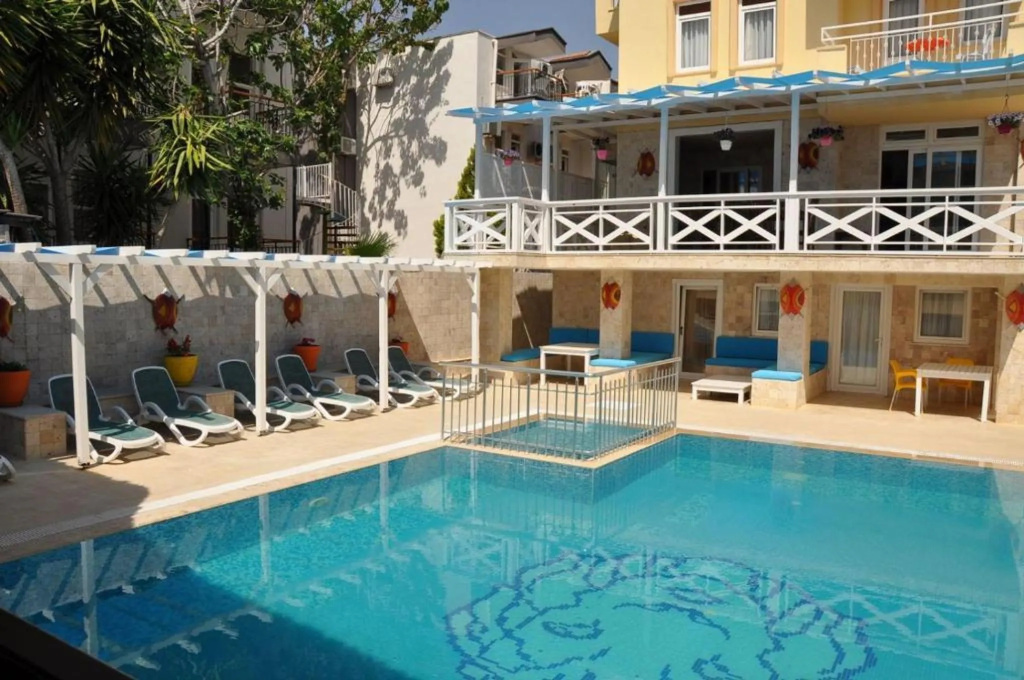 Safari Suit Hotel