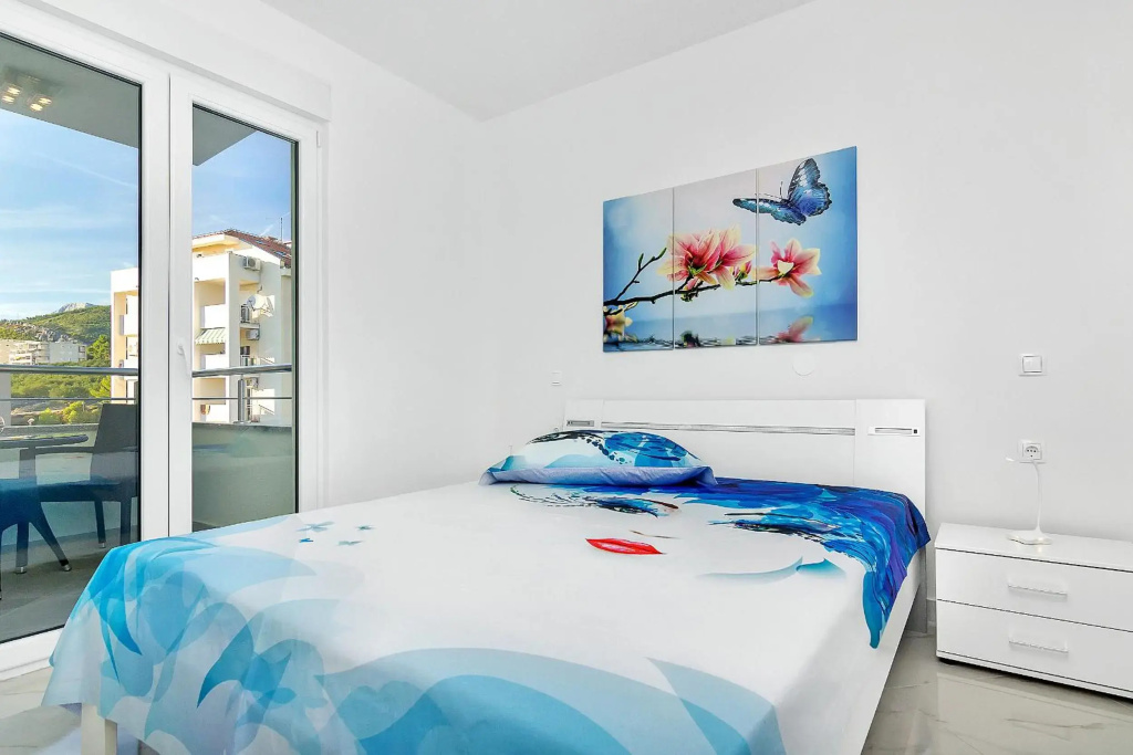 Penthouse Lush Makarska