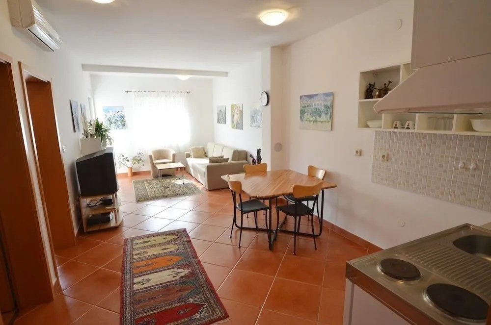 Cuvi Apartment