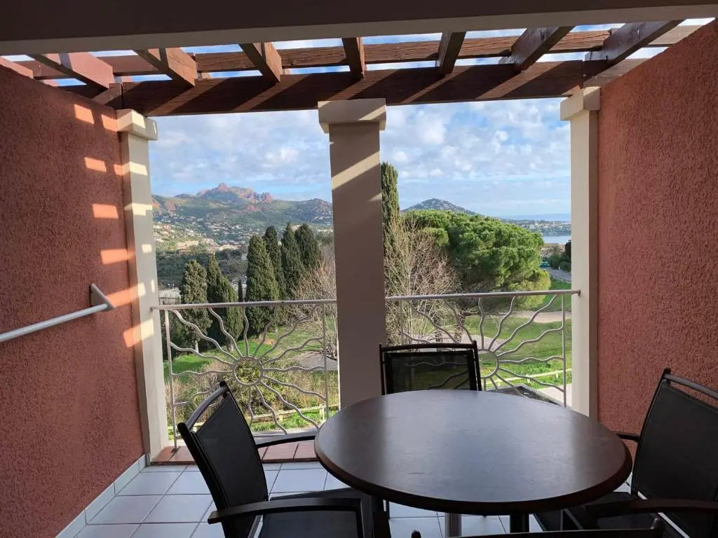 Appartement Saint-Raphaël, 2 pièces, 4 personnes - FR-1-504-612