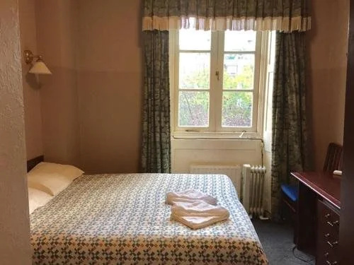 Four Stars Hotel