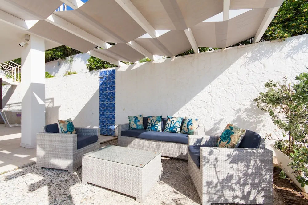 Amira Beach Villa by Le Dhome Sicily