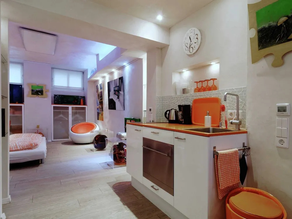 Contemporary Apartment in Kreuzberg, Berlin