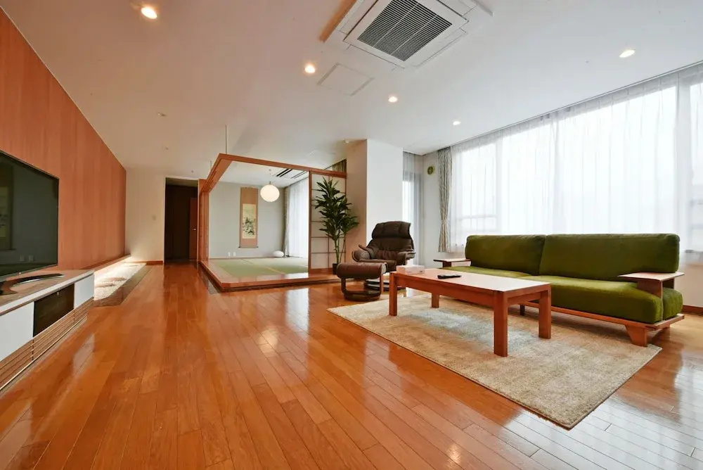 Hostel PLEASURE MARUYAMA