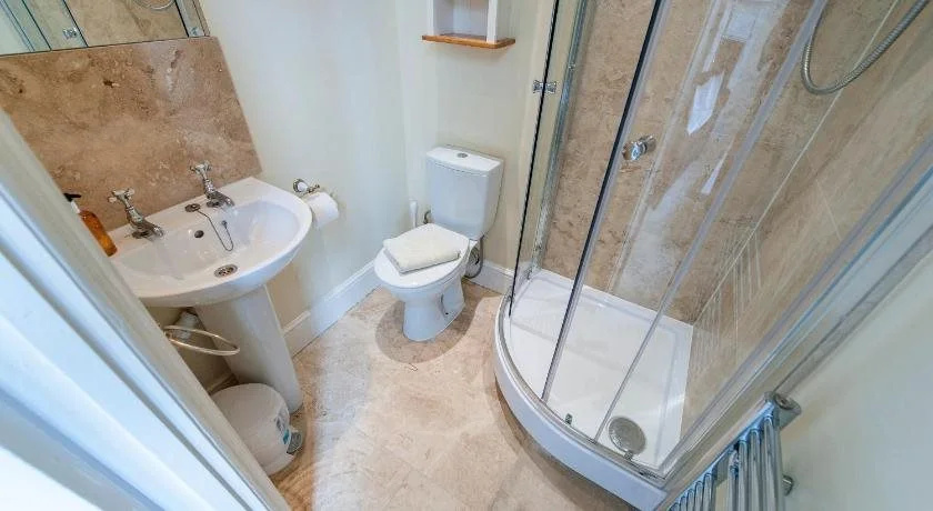 Number 17 Bath