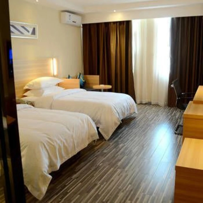 City Comfort Inn (Huizhou Danshui High-speed Railway South Station)
