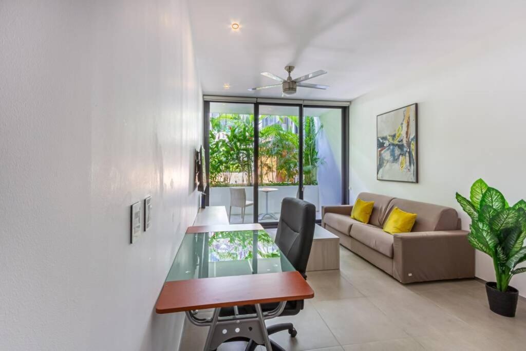 Entire Apartment, Excellent Location The City 1004