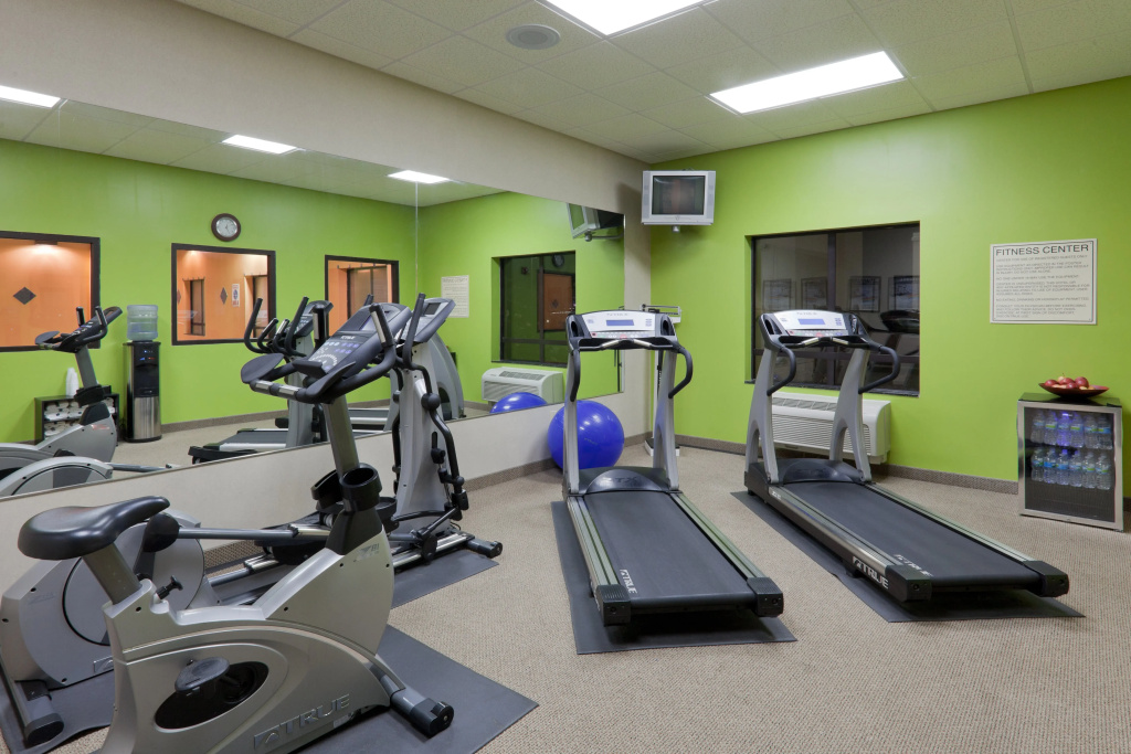 Holiday Inn Express & Suites Carbondale - University Area