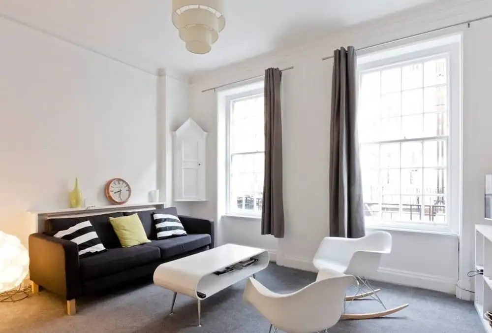 Oxford Circus Luminous Gem, Sleeps 4