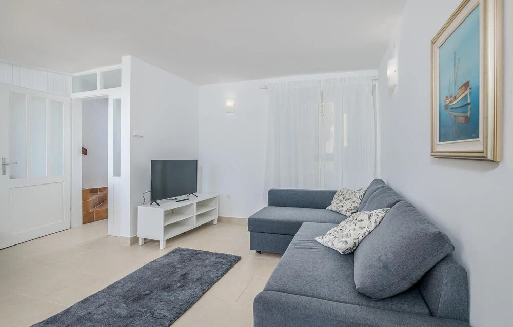 Amazing Home In Dobrinj With Wifi