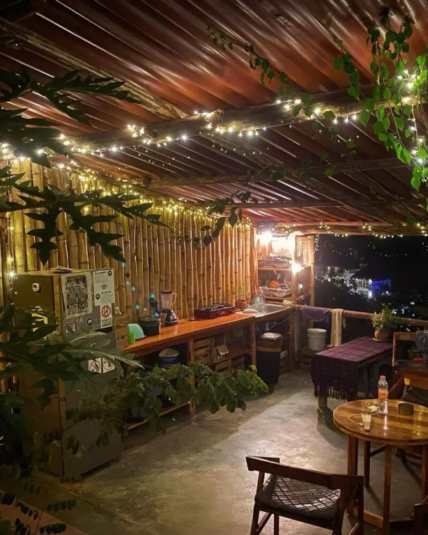 Bajo las Estrellas eco camp