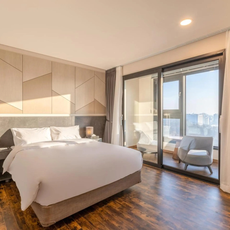 Urban-Est Hotel