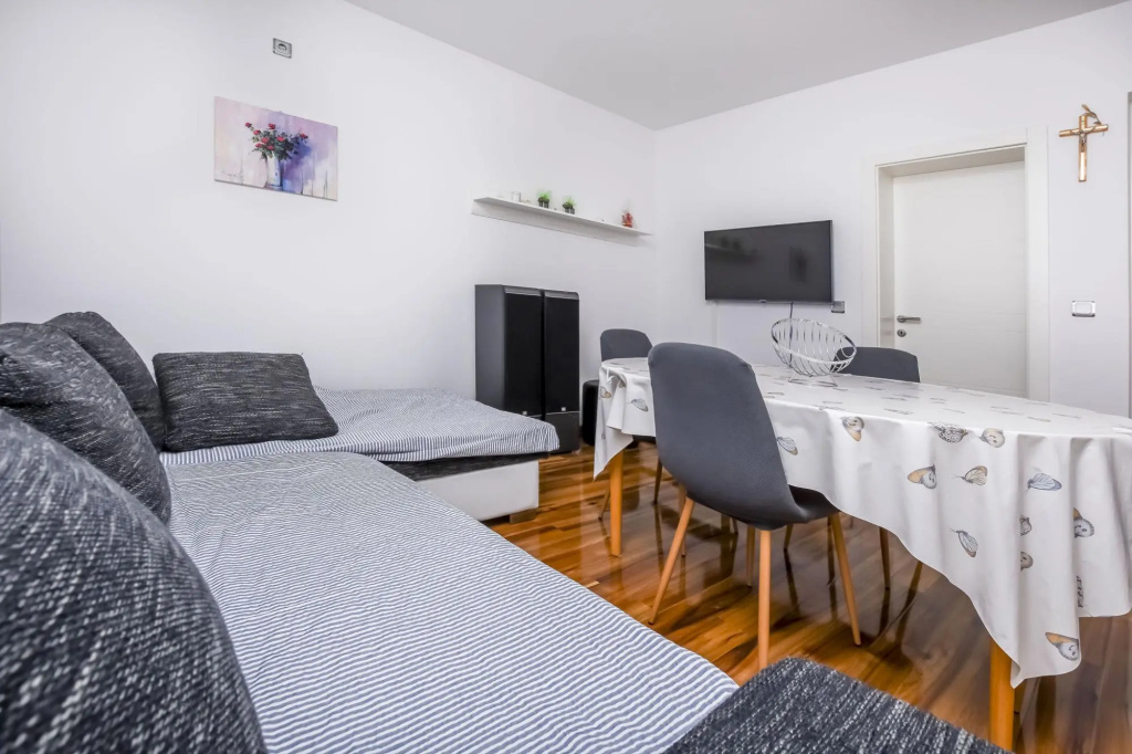 Apartment Slavica in Rogoznica