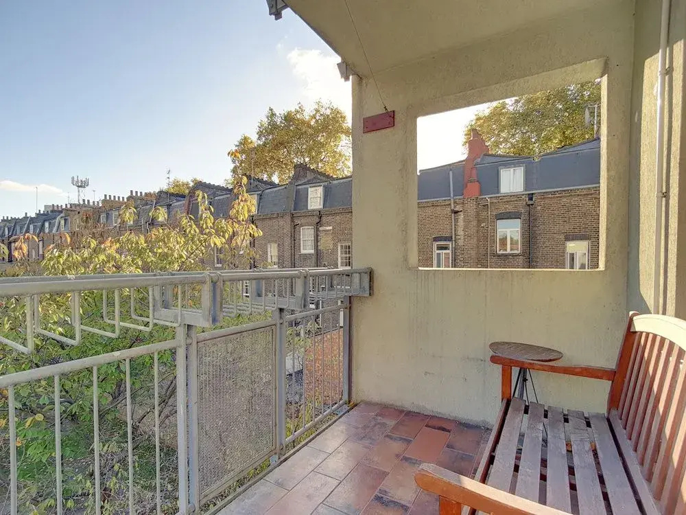 Very Central 2BR Kings Cross Apartment!