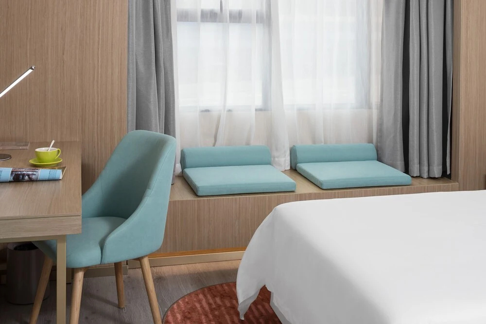 Kaigaosi Hotel (Guangzhou Railway Station Subway Station Baima Clothing City)