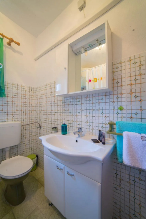 Apartment Zora - with large garden terrace: A Donji-Polanda Supetar, Island Brac