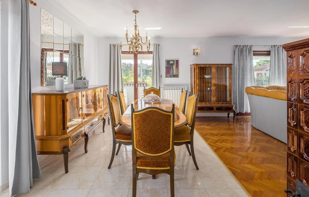Awesome Home in Labin With 4 Bedrooms and Outdoor Swimming Pool