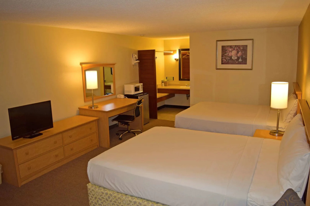 Olympic Inn & Suites