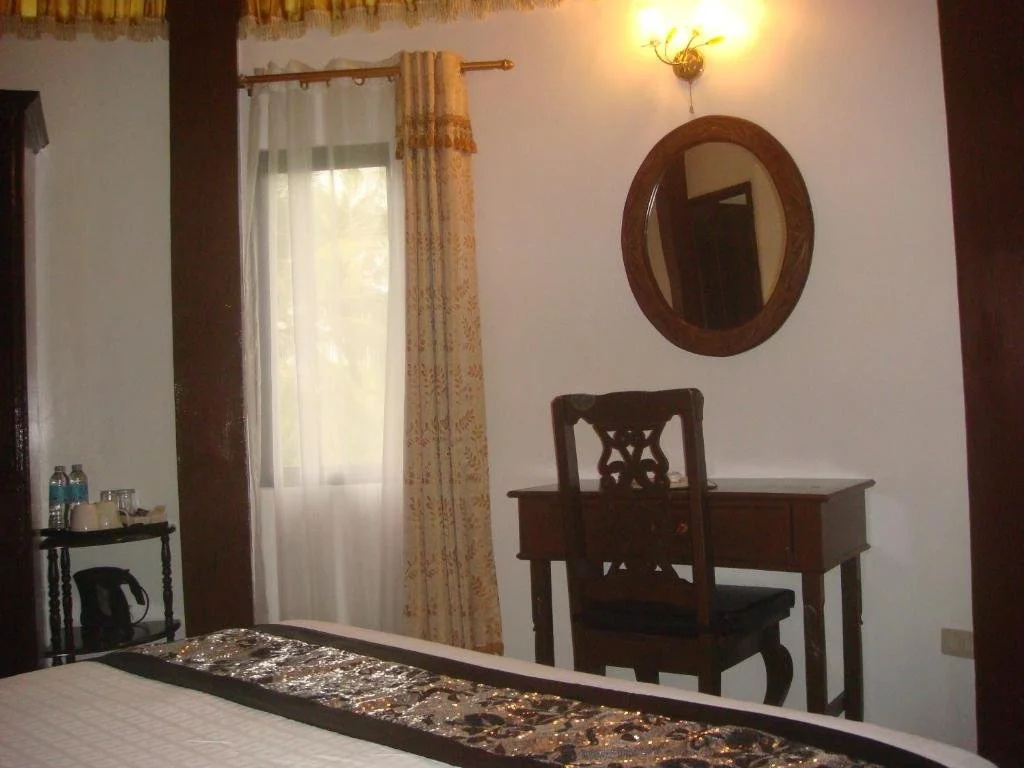 Padre Burgos Castle Resort
