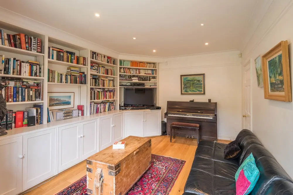 Charming Golders Green Home by Hampstead Heath