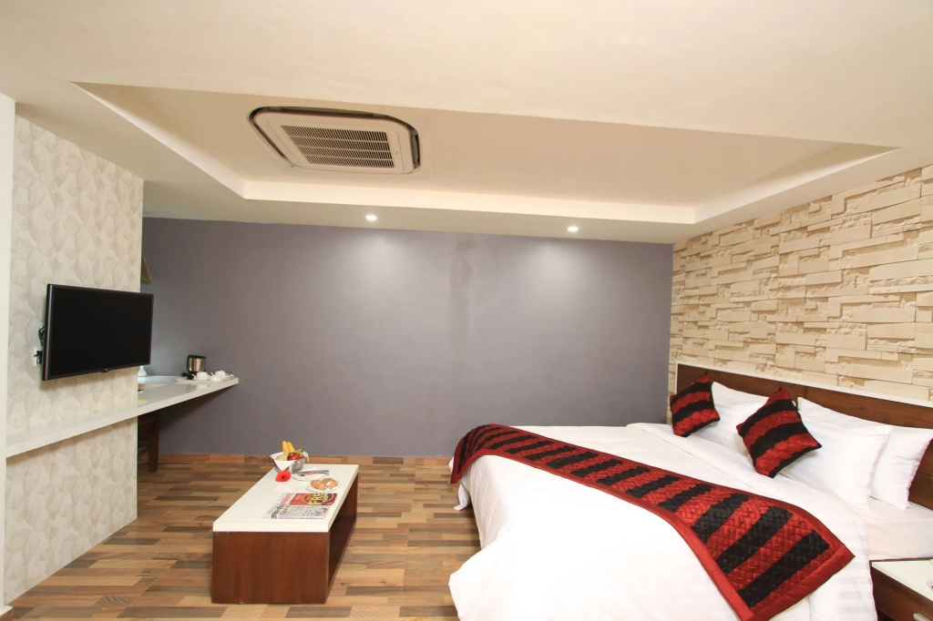Icon Business Hotel by Bhagini