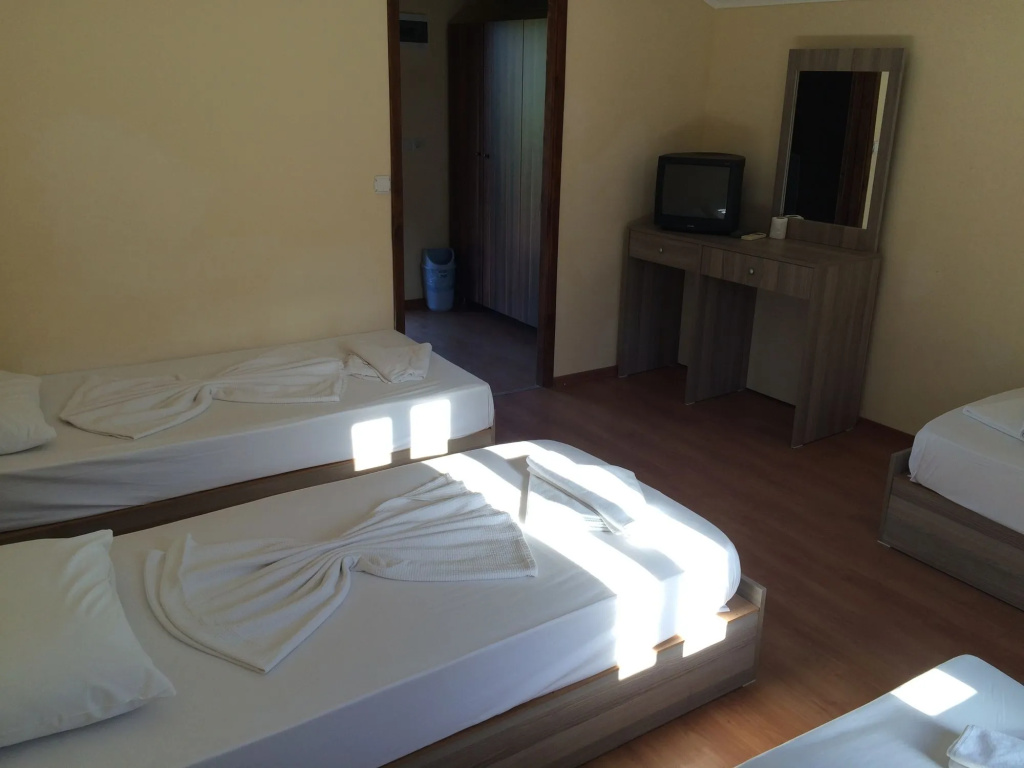 Woodline Hotel
