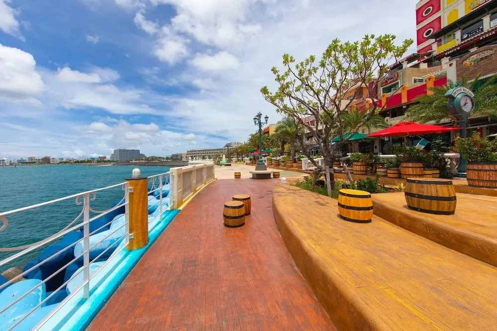 Aqua Resort in Chatan