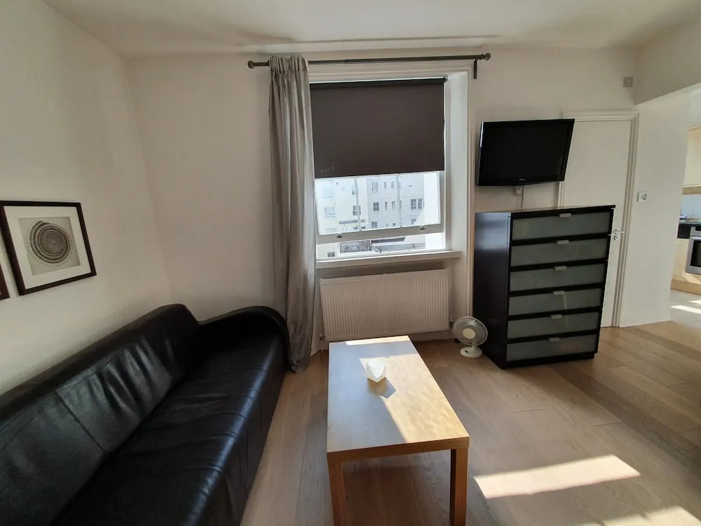 Studio Apartment in South Kensington 1
