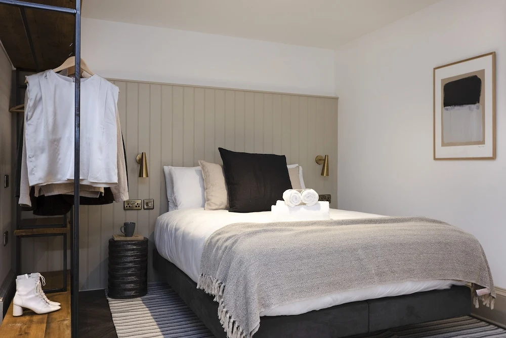 29 Queen Street Aparthotel